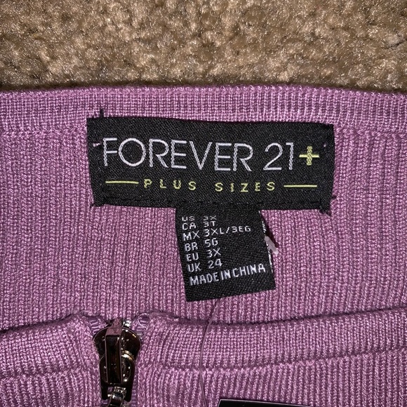 Purple Crop Top - Picture 2 of 2